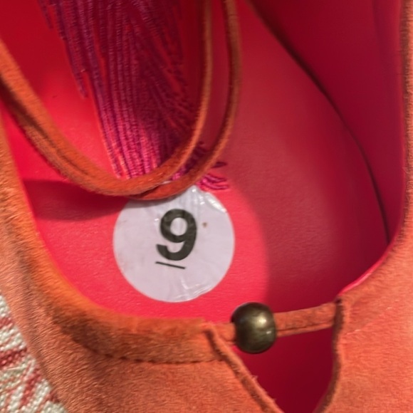 Brian Atwood Orange B Hanna Kid Suede Stiletto Heel Wrap Around Suede Shoe Sz 9 - Picture 13 of 14